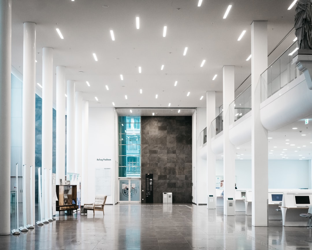 Glänzende Oberflächen und Hygiene